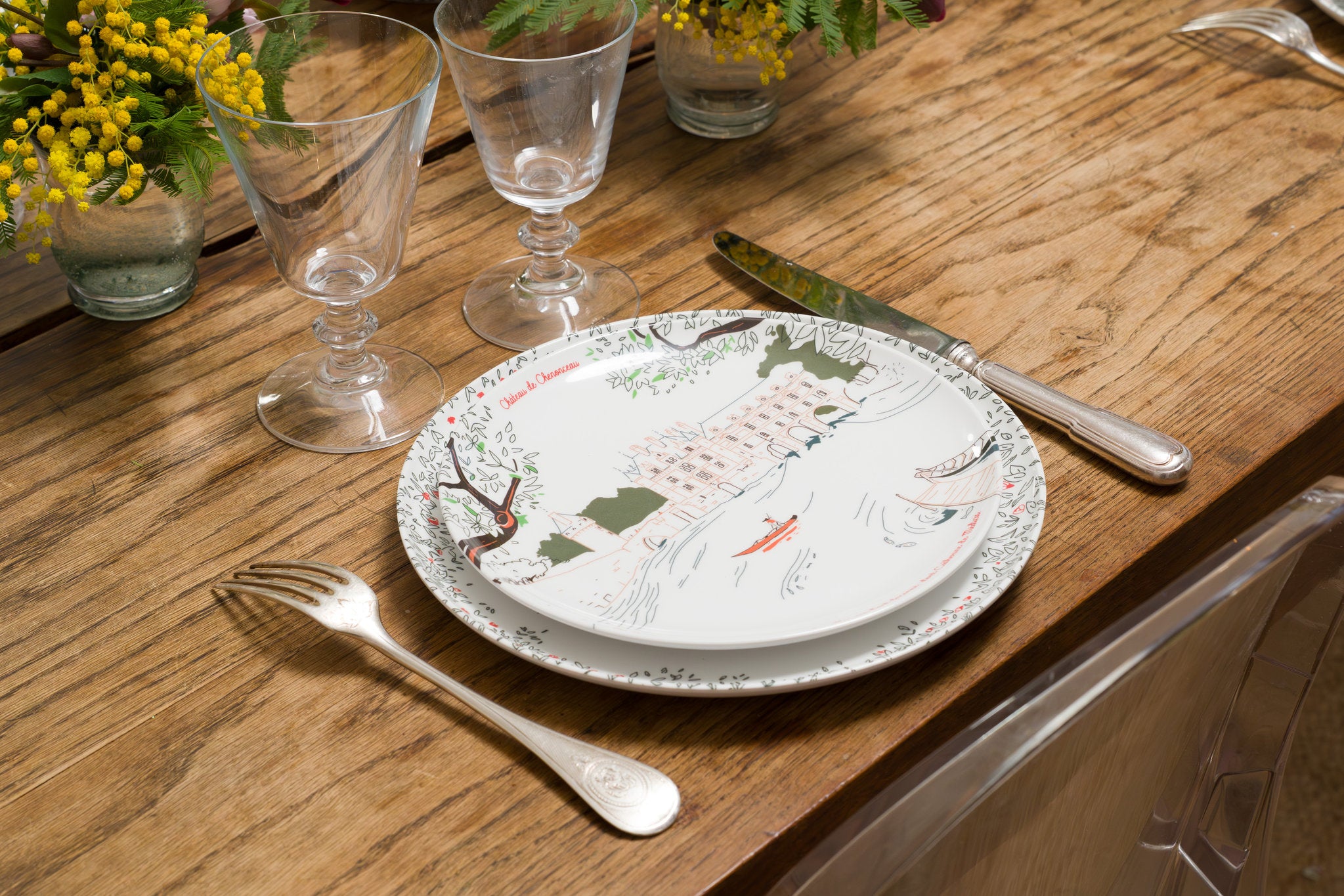 Assiette mélamine biosourcée illustrant le Château de Chenonceau sur le Cher.