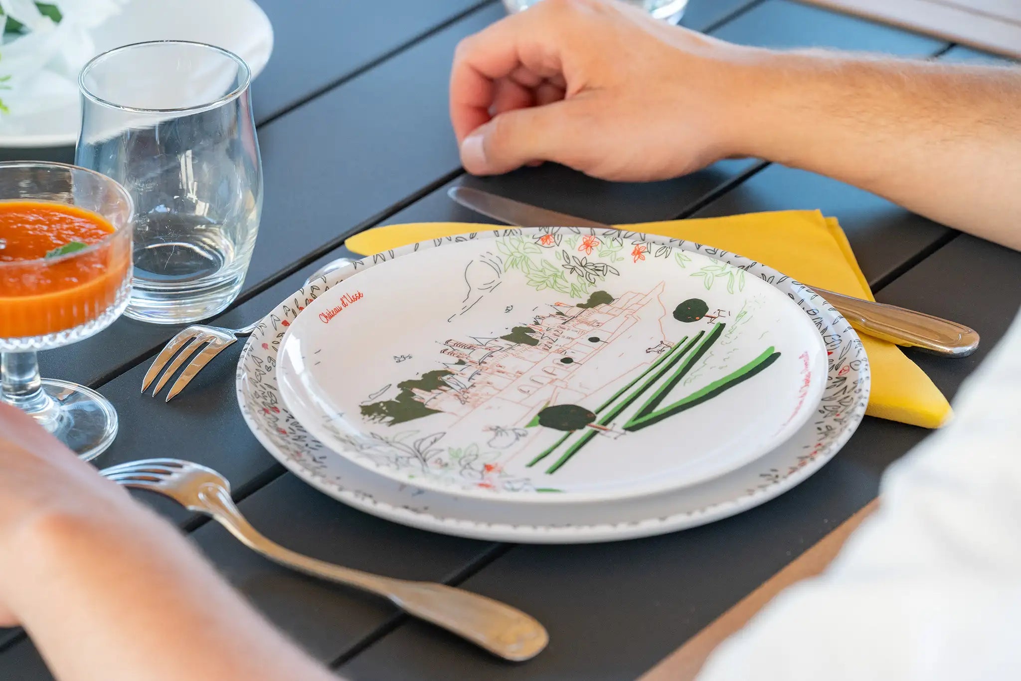 Assiettes à mélamine de 21 cm  fabriqué en Italie - Ussé - Main