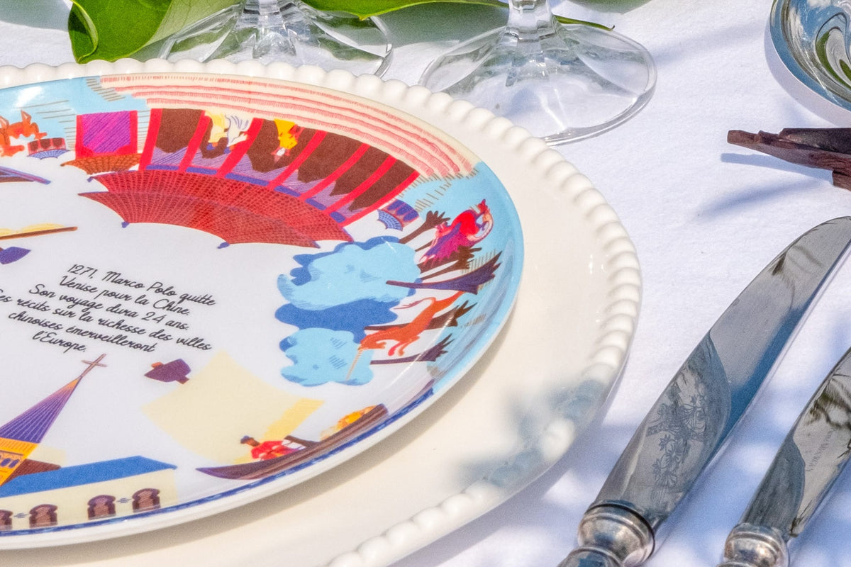 Assiette parlante en mélamine sur l'histoire