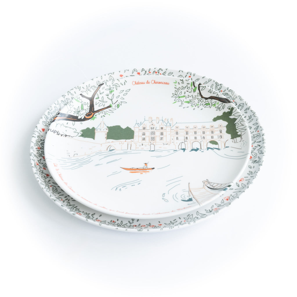 Service complet - Les châteaux de la Loire - 4 grandes assiettes en mélamine Ø 24 cm et 4 assiettes en mélamine Ø 21 cm à dessert.