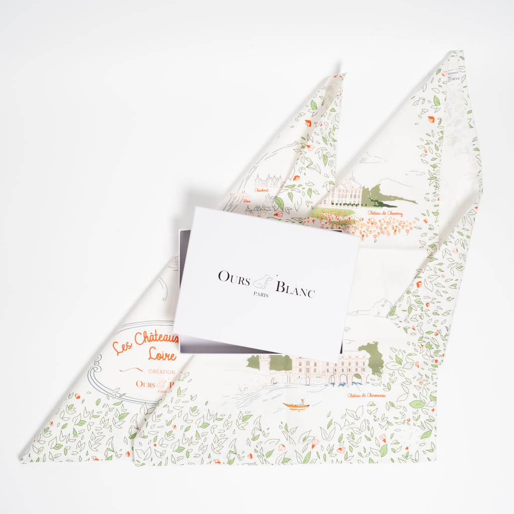 Les 2 torchons Les Châteaux de la Loire présentés en coffret cadeau · Ours Blanc Paris