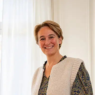 Agnès de France Durieux parlant de Ours Blanc Paris