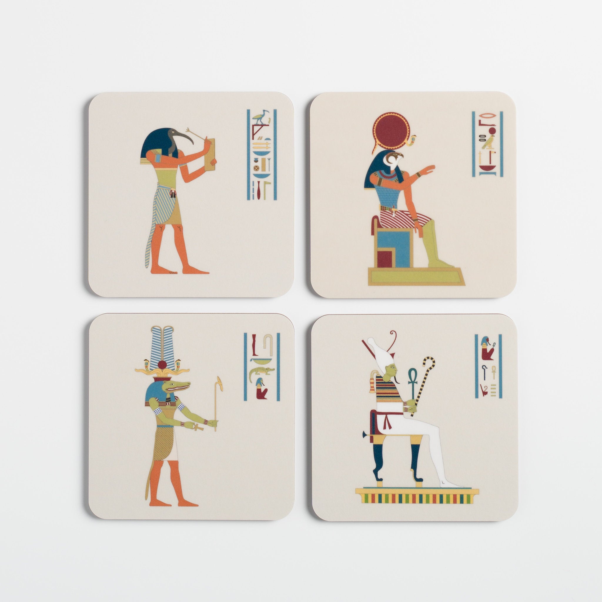 Dessous-de-verre bois beige Égypte, accessoire de table de manufacture Ours Blanc Paris.