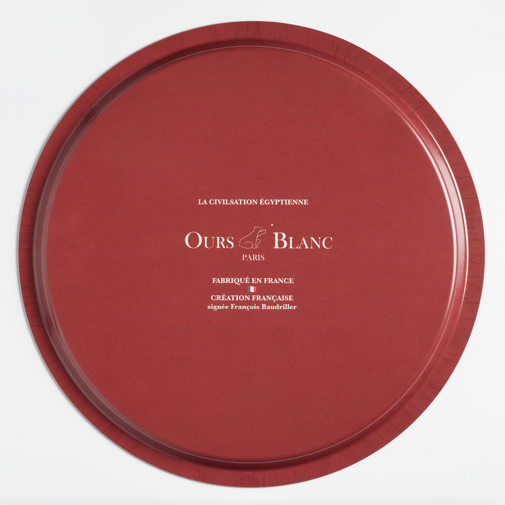 Anecdotes historiques au verso du plateau Égypte Noir, savoir-faire de manufacture.